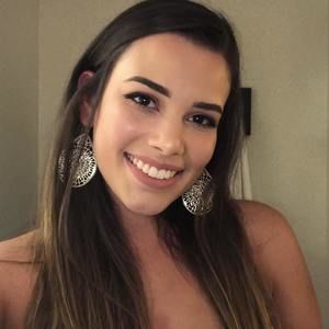 Meet your Posher, Leah